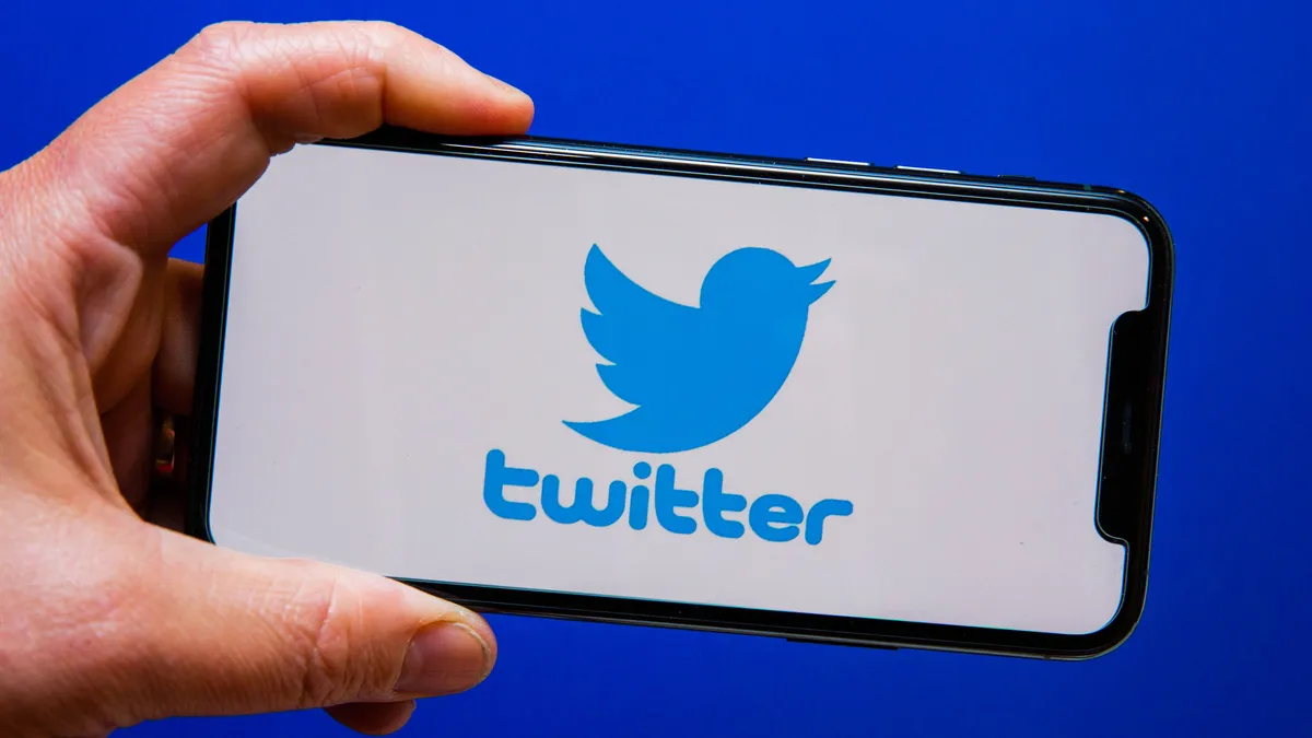 How to use Twitter for international communication and collaboration