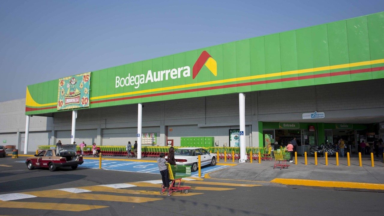 What area code is 305 in the US?